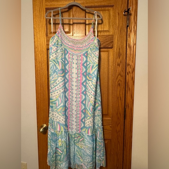 Lilly Pulitzer Dresses & Skirts - Lilly Pulitzer 🌴
Winni midi dress